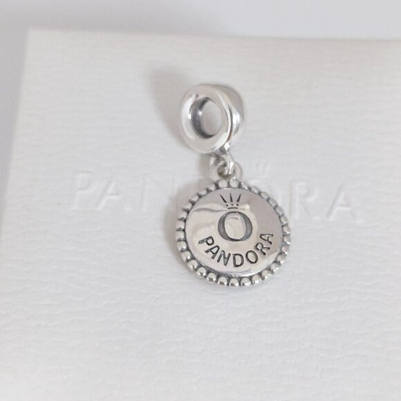 Pandora Manchester City Crest Exclusive Dangle Charm S925 Silver with box - Picture 2 of 8